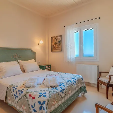 Oliva - Majestic Views Holiday home Andros Town